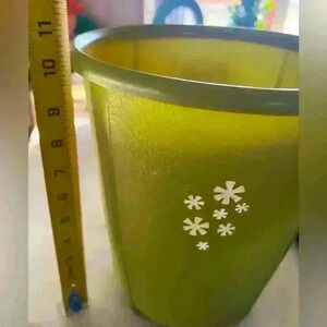 Vintage Rubbermaid Dark Green White Flower Wastebasket Garbage Trash Can W Feet